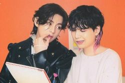 BTS: V phản ứng sốc khi thấy ảnh 'đáng sợ' của Suga