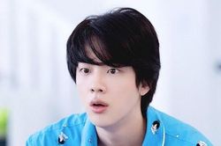 ARMY kêu trời với giá đồ BTS thiết kế, chính Jin còn sững sờ