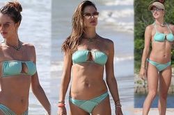 'Thiên thần' Alessandra Ambrosio diện bikini bé xíu, thả dáng sexy bên người tình