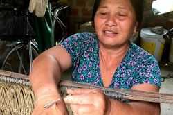 Người phụ nữ hơn 40 năm 'cướp cơm Hà Bá'