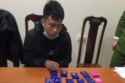 Khống chế đối tượng đang vận chuyển hơn 2.000 viên ma túy tổng hợp