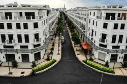 Đại biểu lo gói phục hồi kinh tế chưa tung ra, bất động sản đã sốt