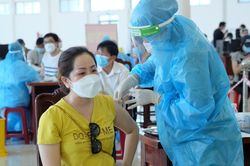 Đà Nẵng: Tiêm mũi 3 vắc xin Covid-19 đến ngày 29 Tết Nguyên đán
