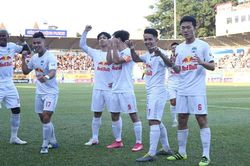 Bóng đá Việt Nam hôm nay: HAGL đấu Bình Dương (16h00), Cup Hoàng đế Quang Trung
