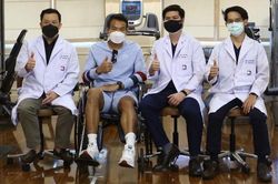 Ngăn cản Tiến Linh ghi bàn, thủ môn Thái Lan phải lên bàn mổ