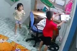 Tự học online tại nhà khi bố mẹ đi vắng, hai trẻ nhỏ bị thanh niên dọa nạt, cướp iPad
