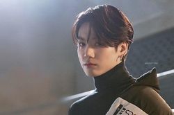 Jungkook BTS được khen vì… không biết ăn mặc