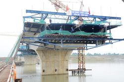 Không 'đốt cháy' thi công, đánh đổi chất lượng cao tốc Bắc-Nam