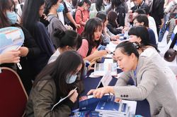 Tuyển sinh đại học 2022: Các trường tìm lối đi trong bối cảnh dịch bệnh