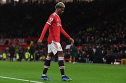Rangnick có thể kiểm soát phòng thay đồ của MU bằng cách nào?
