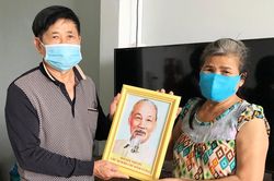 An Khê lan tỏa phong trào treo ảnh Bác