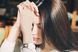 Tôi đưa bạn trai về ra mắt, bố mẹ ưng lắm, ai ngờ bà nội hắt một chén nước vào anh rồi tuyên bố điều như sét đánh