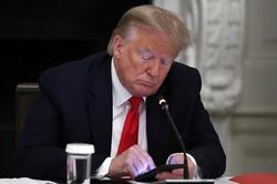 Ứng dụng mạng xã hội của Trump bắt đầu vận hành vào tháng 2