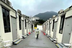 19 nghị sĩ Hong Kong phải cách ly do dự tiệc có F0