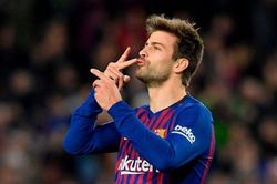 Chuyển nhượng 8/1: MU đầu hàng vụ Haaland, Pique 'sao kê' tiền lương