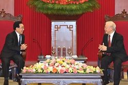 Tổng Bí thư: Việt Nam ưu tiên hàng đầu mối quan hệ đặc biệt Việt - Lào