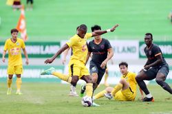 Bóng đá miền Trung chuẩn bị mùa giải 2022: Cuộc đua kỳ thú