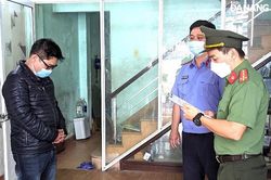 Bắt 2 giám đốc doanh nghiệp tiếp tay người nhập cảnh trái phép