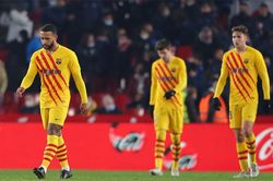 Granada 1-1 Barcelona: Nếm trái đắng phút 89, Barca lỡ hẹn Top 4