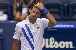 Điều gì xảy đến với Djokovic ngày 10/1?