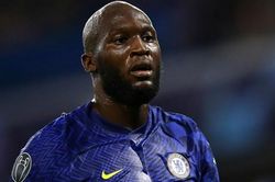 Chuyển nhượng 10/1: Cavani làm rõ tương lai ở MU, PSG chơi lớn với Lukaku