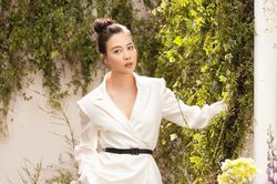 Đàm Thu Trang diện đồ 'lady boss' kín đáo chẳng cần khoe body mà vẫn cực thu hút, sang trọng