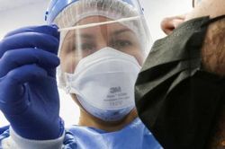 Nhiều nước châu Âu giảm thời gian cách ly người mắc Covid-19