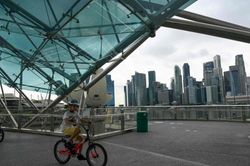 Singapore làm dịu nỗi lo của các bậc cha mẹ về việc tiêm chủng cho trẻ em