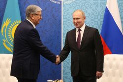 Tổng thống Putin vạch 'lằn ranh đỏ' ở Kazakhstan và Ukraine