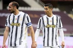 Chiellini thừa nhận tầm quan trọng của Ronaldo với Juve