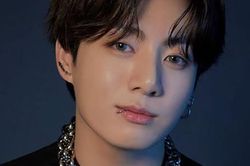 Tại sao Jungkook BTS lại ví mình là 'người nửa đêm'?