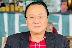 Nhà thơ Hồng Thanh Quang: Cỏ cứ bạc, thơ vẫn cứ xanh tươi