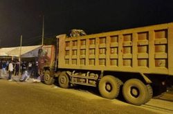Tai nạn giao thông nghiêm trọng tại Thanh Hóa, 4 người trong gia đình tử vong