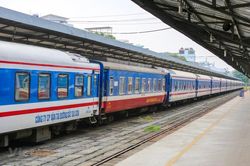 Vé tàu xe dịp Tết Nhâm Dần vẫn còn nhiều do nhu cầu đi lại giảm mạnh