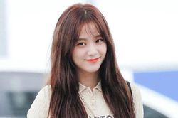 Jisoo cuối cùng cũng tìm ra được tóc mái phù hợp sau nhiều thử nghiệm các kiểu tóc khác nhau
