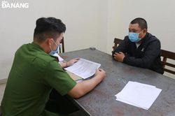 Bắt đối tượng chuyên cho tiểu thương các chợ vay nặng lãi