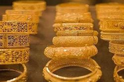 Giá vàng hôm nay tăng cao và dự đoán của các chuyên gia