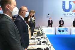EU cảnh báo đáp trả Nga nếu căng thẳng Ukraine leo thang