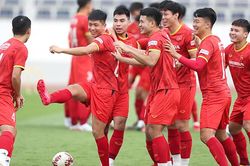 HLV Hoàng Văn Phúc: 'Chờ đội tuyển Việt Nam ứng biến với khó khăn'