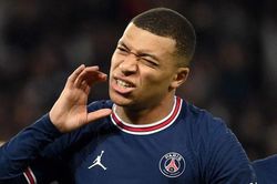 PSG níu kéo Mbappe