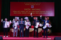 Trường Cao đẳng Lào Cai: Vinh danh và ký kết hợp tác với các doanh nghiệp