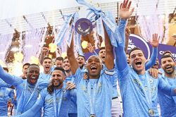Vô địch theo cách của Man City