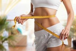Nữ sinh đại học suýt chết vì giảm cân theo cách cực dị này
