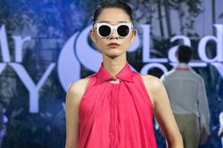 Thời trang truyền cảm hứng cho những người phụ nữ tự tin