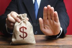 Mỹ tung đòn hiểm nhằm tước quyền tiếp cận đồng USD của Nga?