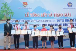 Giáo dục lòng yêu nước cho học sinh qua cuộc thi vẽ tranh về biển đảo quê hương