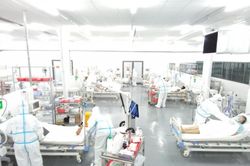 Thành phố Hồ Chí Minh sẵn sàng tái kích hoạt bệnh viện dã chiến ứng phó Omicron