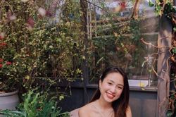 Vân Hugo 'Đường lên đỉnh Olympia' ngày càng điệu đà, sexy