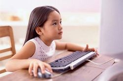Có nên cho trẻ dưới 13 tuổi dùng mạng xã hội hay không?