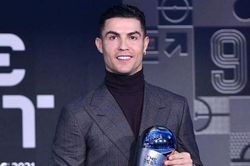 Ronaldo được FIFA vinh danh giải thưởng 'đặc biệt'